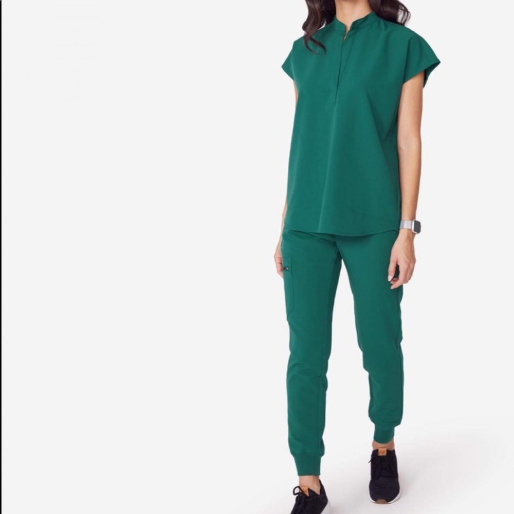 ISO Figs hunter green scrubs